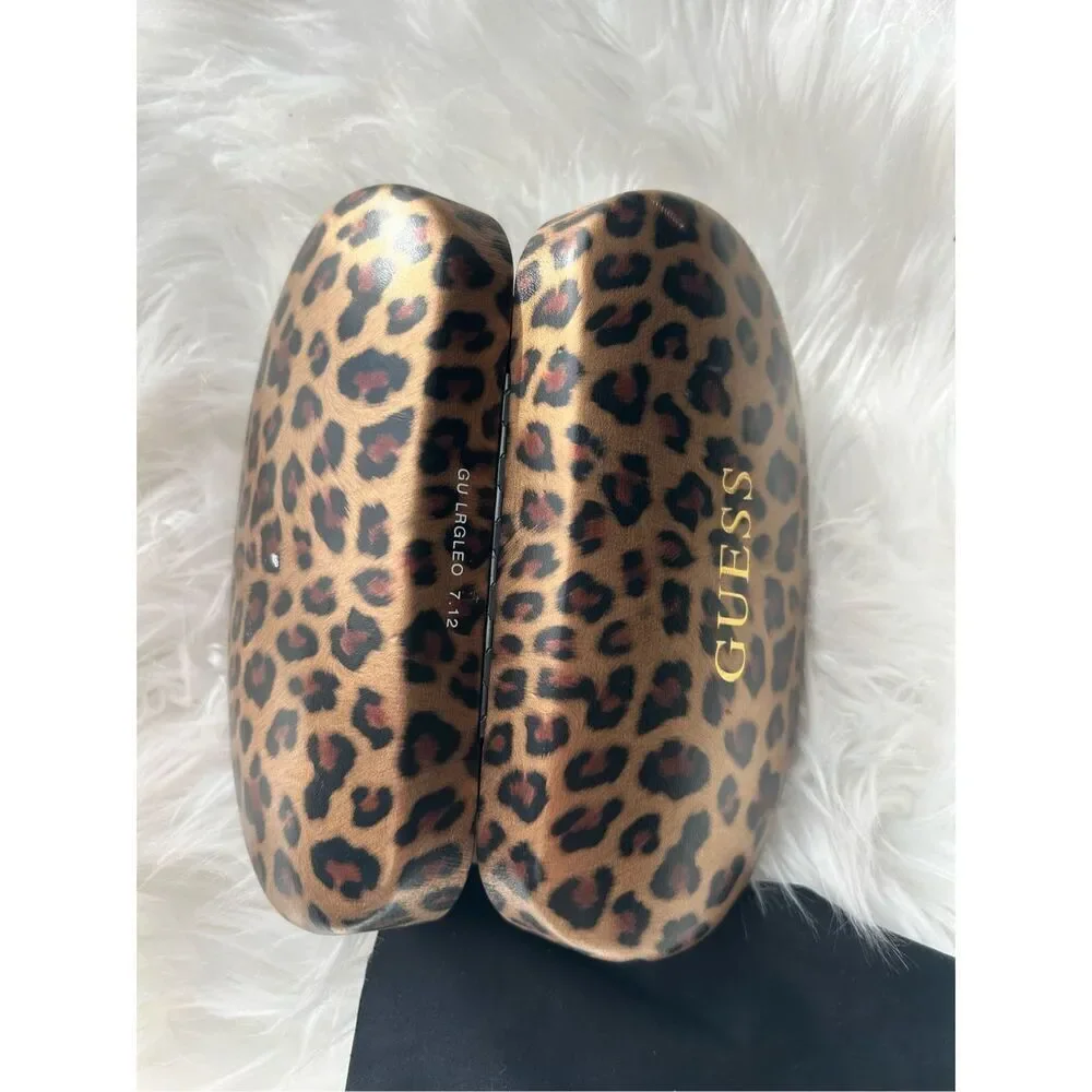 GUESS Hard Shell Clamshell Case Eyeglass Glasses Leopard Cheetah Animal Print